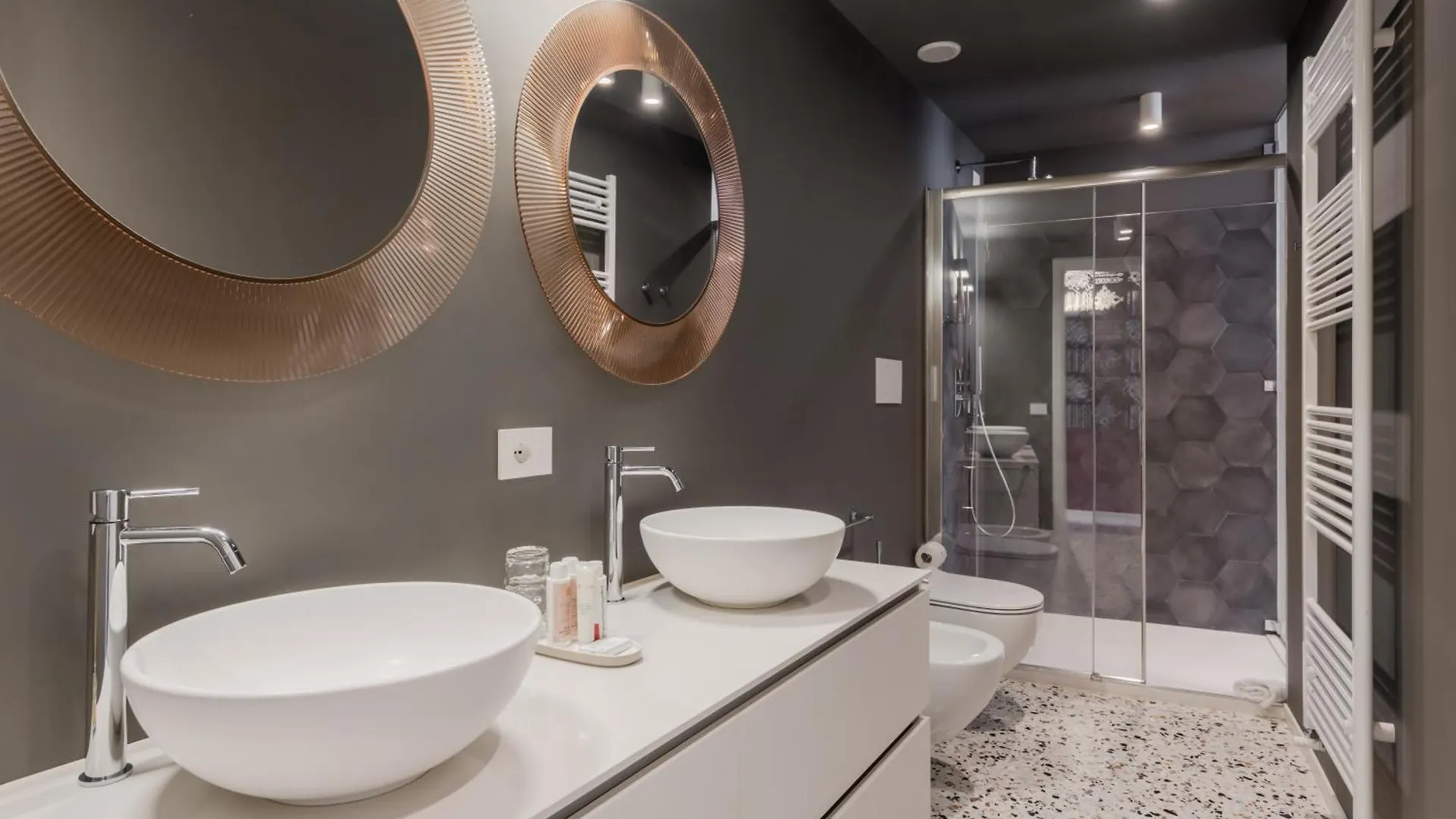 Appartement Tadomo - Corte Del Cafetier Venetië